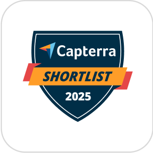Badge de prix Capterra Shortlist 2025 - Hostaway reconnu comme logiciel de gestion de location saisonnière de premier plan
